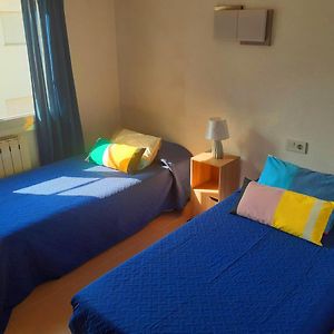 Habitación Estándar con 2 Camas Individuales